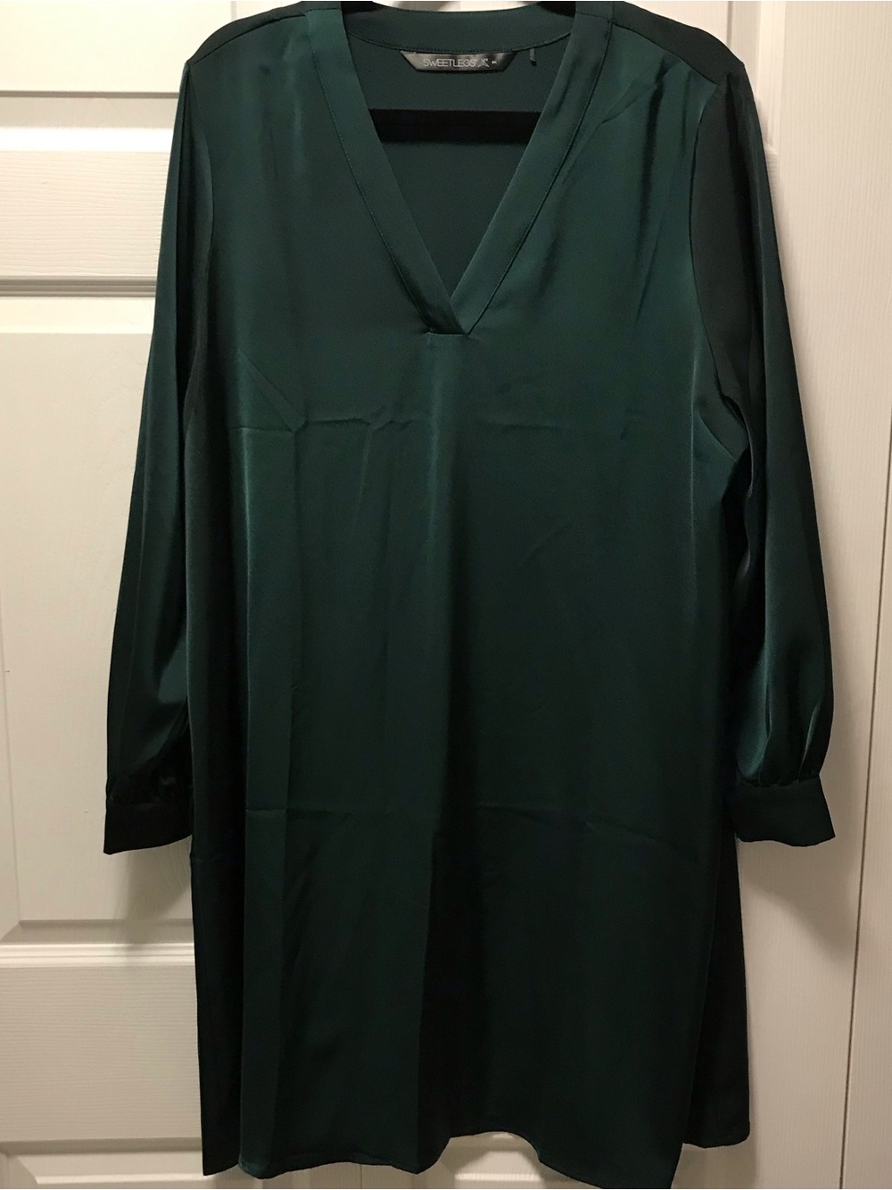 Sweet Escape Forest Green V-Neck Long Sleeve Dress